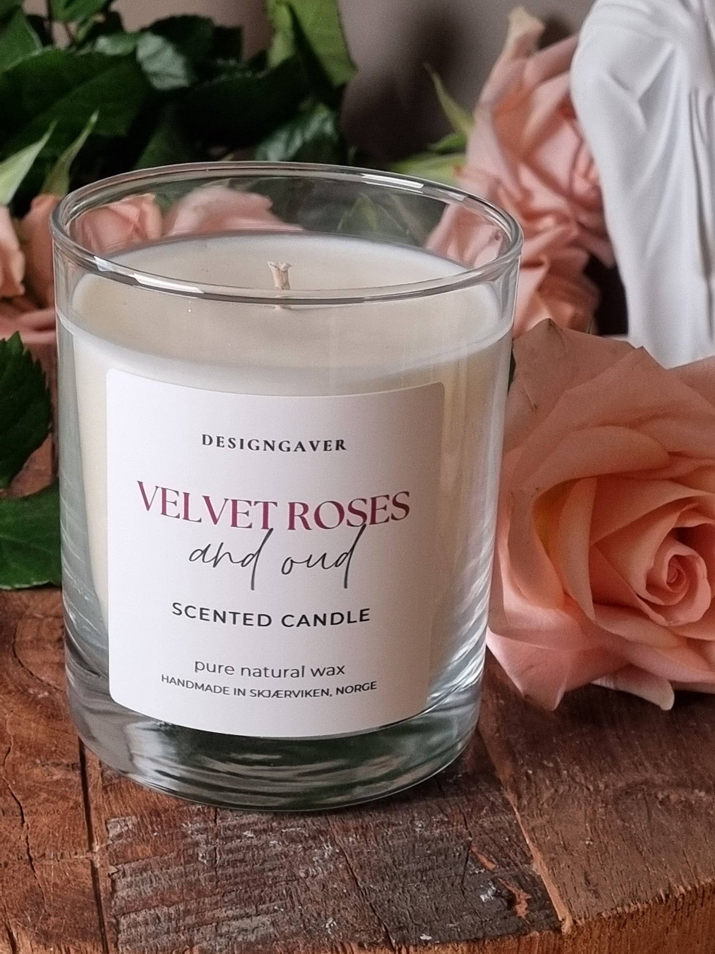 Velvet Roses - Duftlys 220 gram