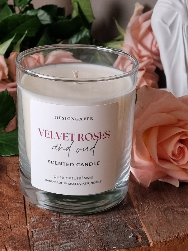 Velvet Roses - Duftlys 220 gram