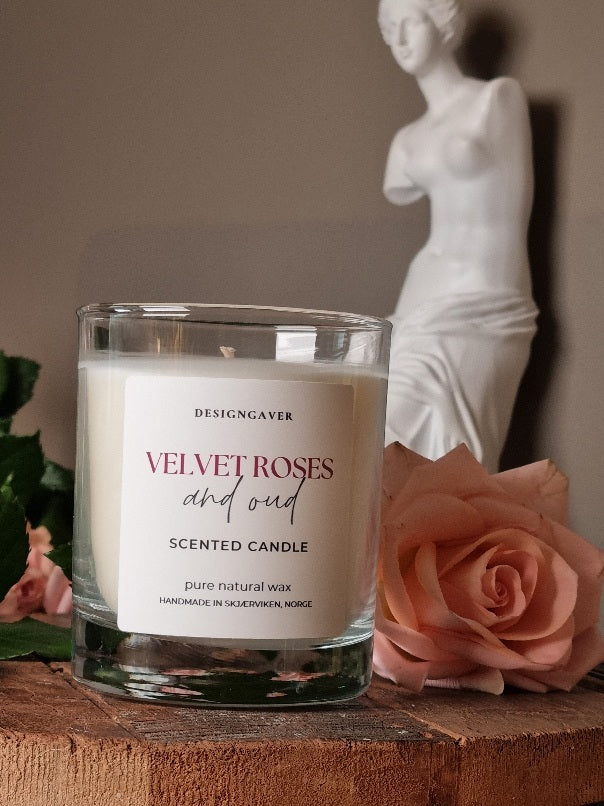Velvet Roses - Duftlys 220 gram