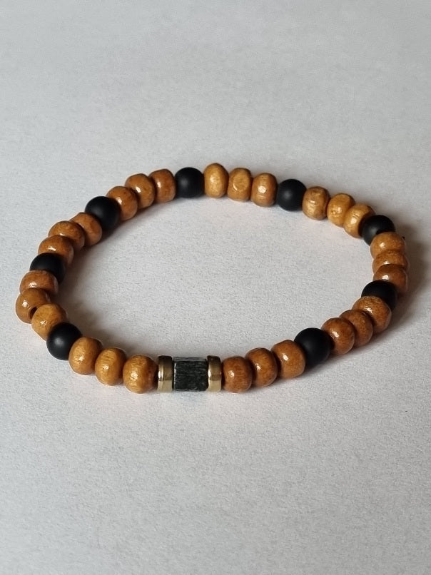 Armbånd treperler - flere varianter - Sort matt agat med firkantet treperle, 17 cm - Armbånd