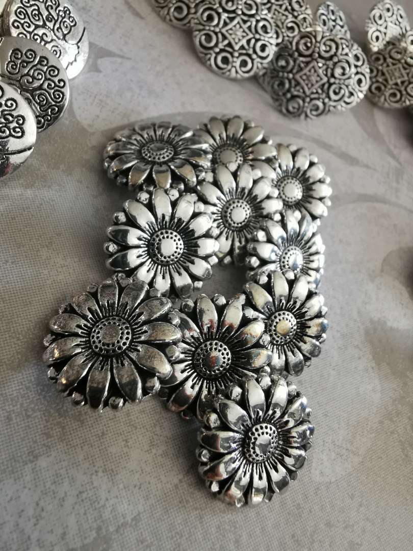 Blomsterknapper- 10 stk - Knapper