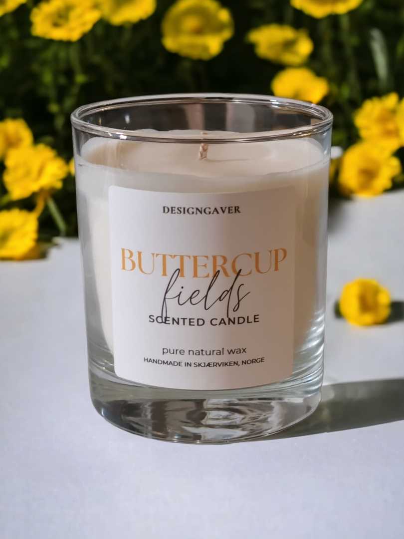 Buttercup fields - Duftlys 220 gram - TØMMESALG
