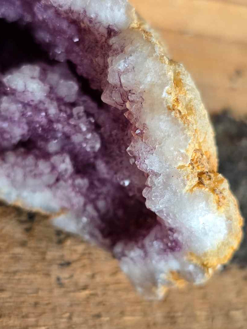 Kvartsgeode 184 gram - Farget - Fra Marokko
