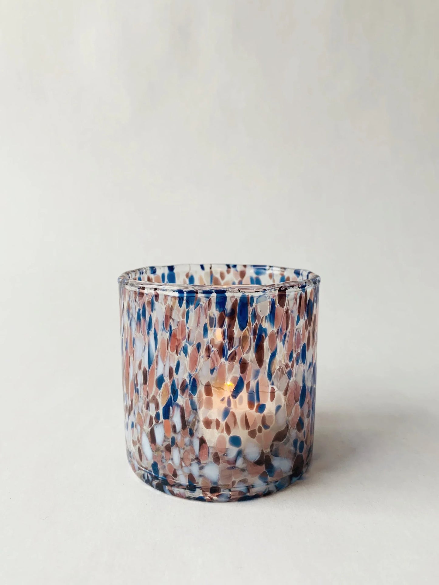 lysglass-rodt-hvitt-blatt - DesignGaver
