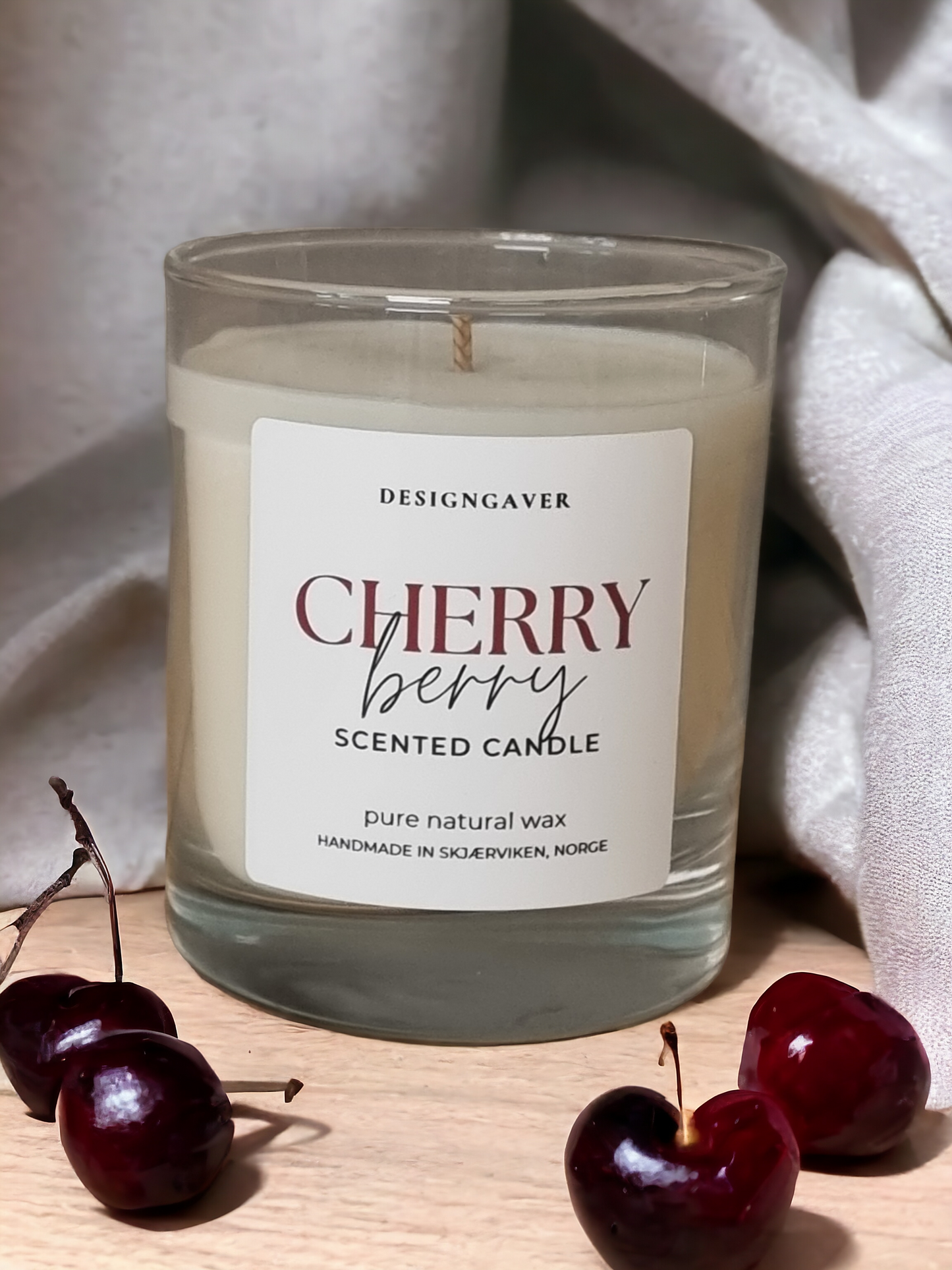 Cherry berry - Duftlys 220g Lukter som kirsebærlikør