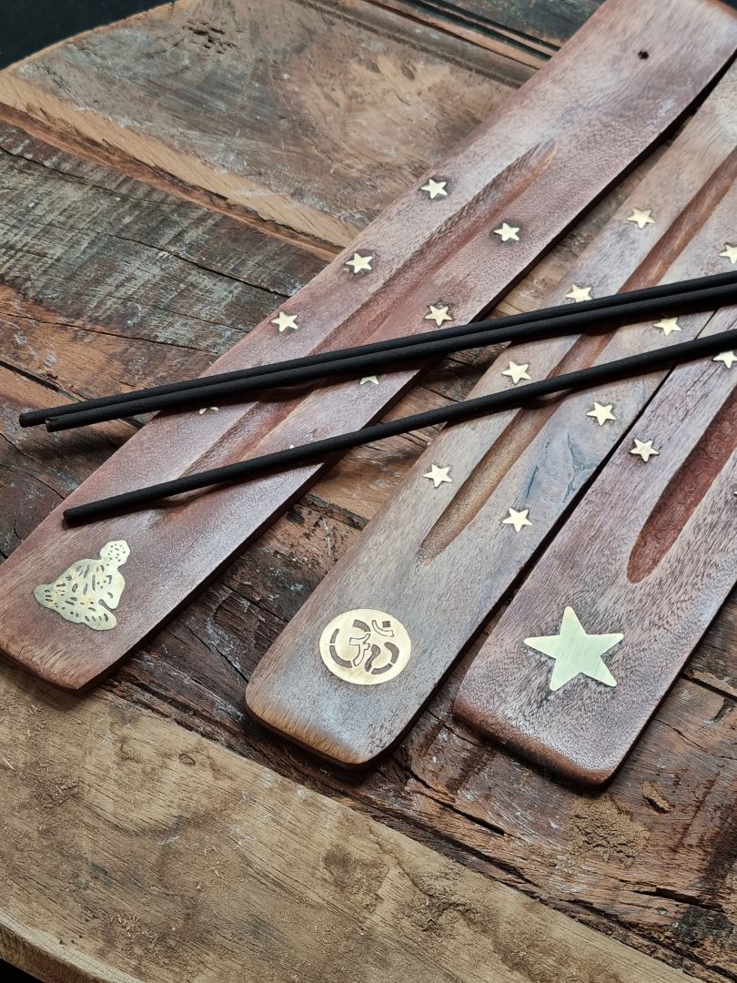 Røkelsesholdere i tre - Røkelsesholder