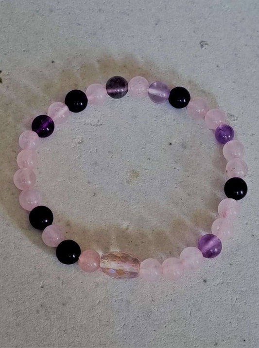 Steinarmbånd med rosa og lilla steiner - Armbånd