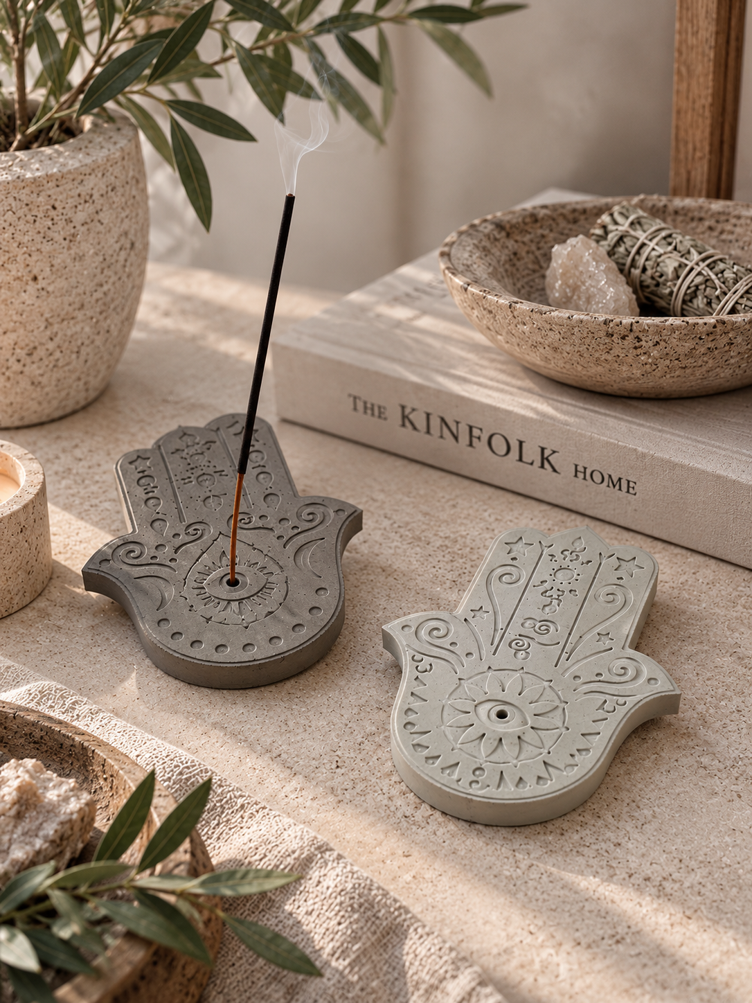 Røkelsesholder Hamsa hånd – håndstøpt i sement
