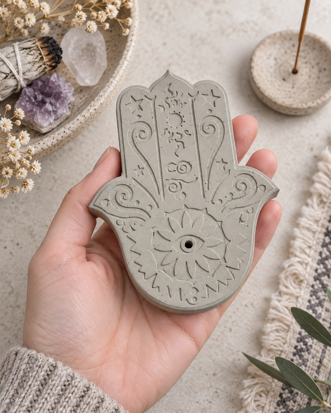 Røkelsesholder Hamsa hånd – håndstøpt i sement