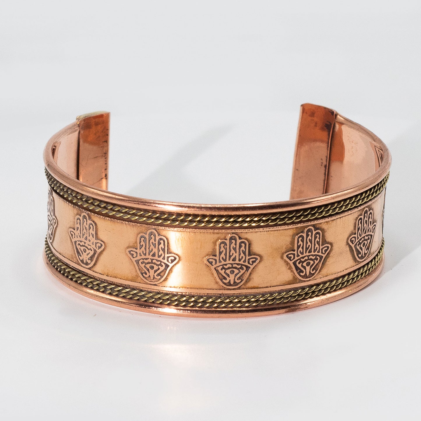Bredt kobberarmbånd - Håndlaget i India - Assorterte design