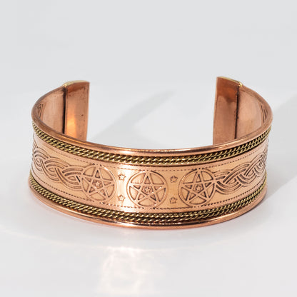 Bredt kobberarmbånd - Håndlaget i India - Assorterte design