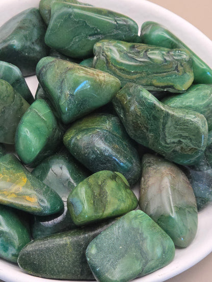 Buddstone - Afrikansk Jade - Prasem -  Tromlet stein