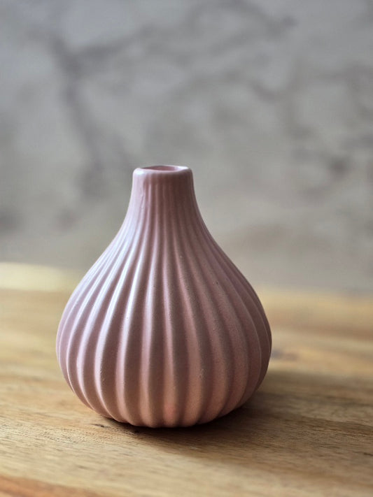 Rose rille vase