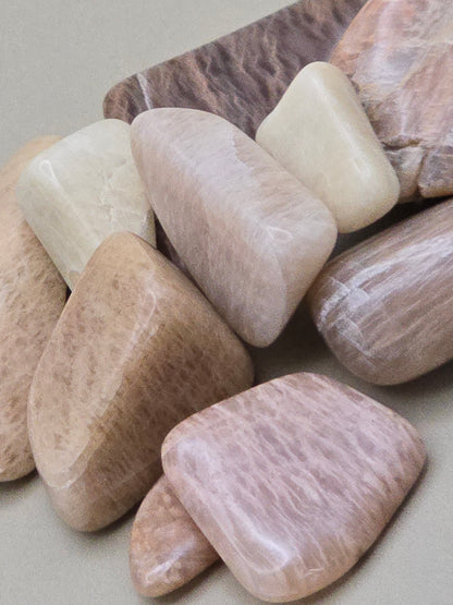 Feltspat Rosa/Gul/Beige - Tromlet stein