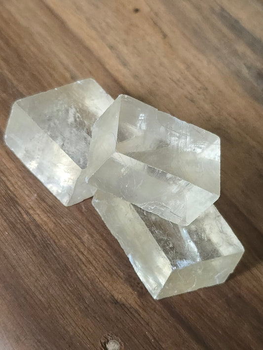Optisk Kalsitt  Gyllen - Iceland Spar – Dobbel brytning